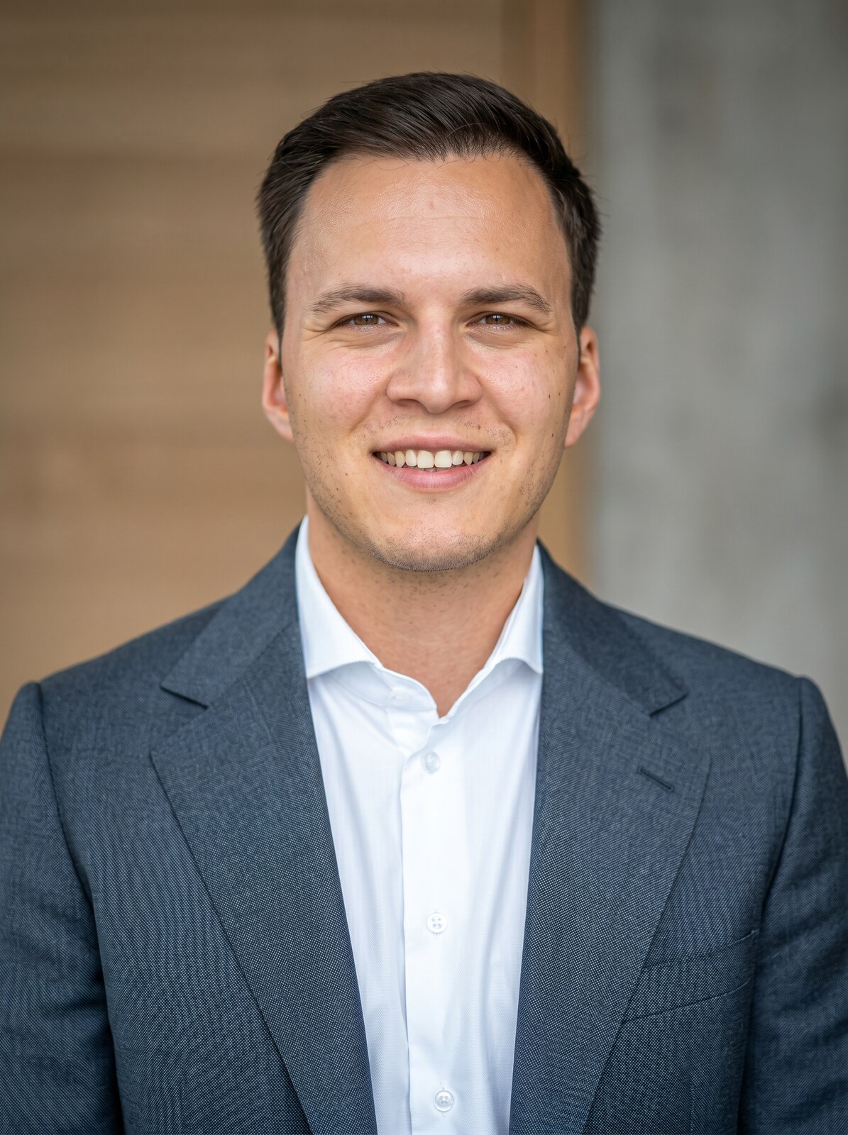 Josua Olschmidt, AXA Agenturleiter Ulm
